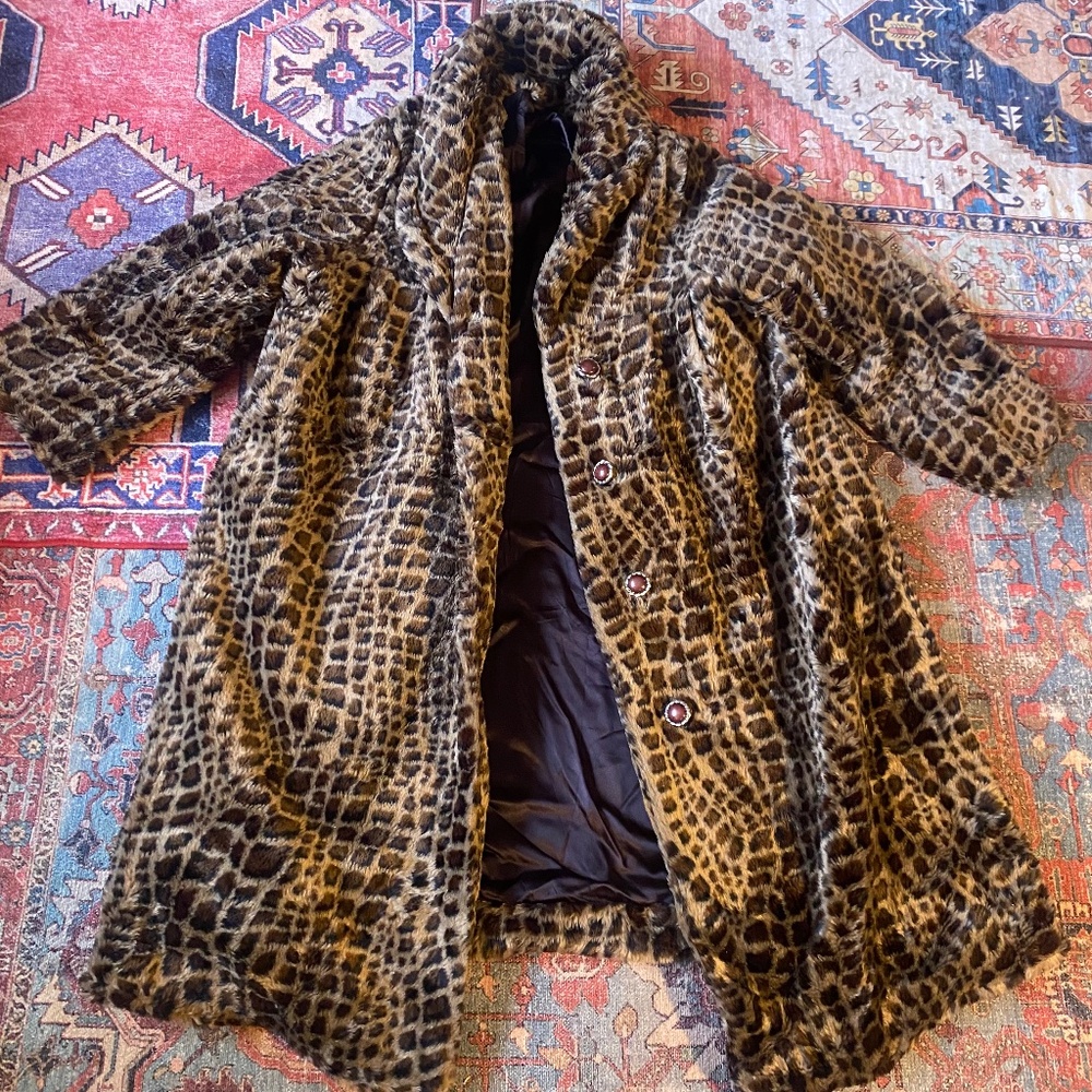 Cheetah Knee Length Winter Coat Women’s XL